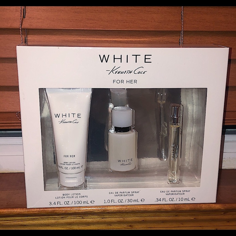 New White Kenneth Cole Set